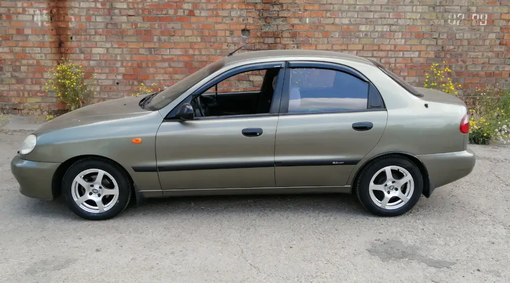 Что лучше: Daewoo Lanos или Daewoo Sens